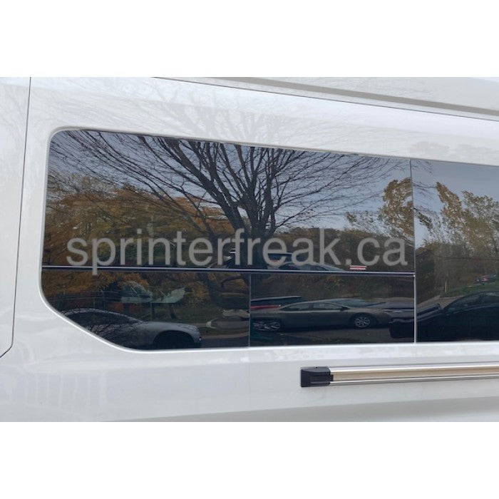 Opening Window - Right Rear Corner - Transit 148 Ext